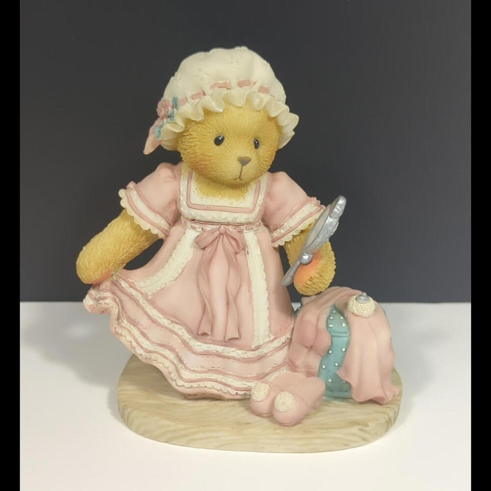 Cherished Teddies 662518 Collette "Outer beauty is a reflection of inner beauty"